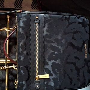 Micheal Kors Handbag
